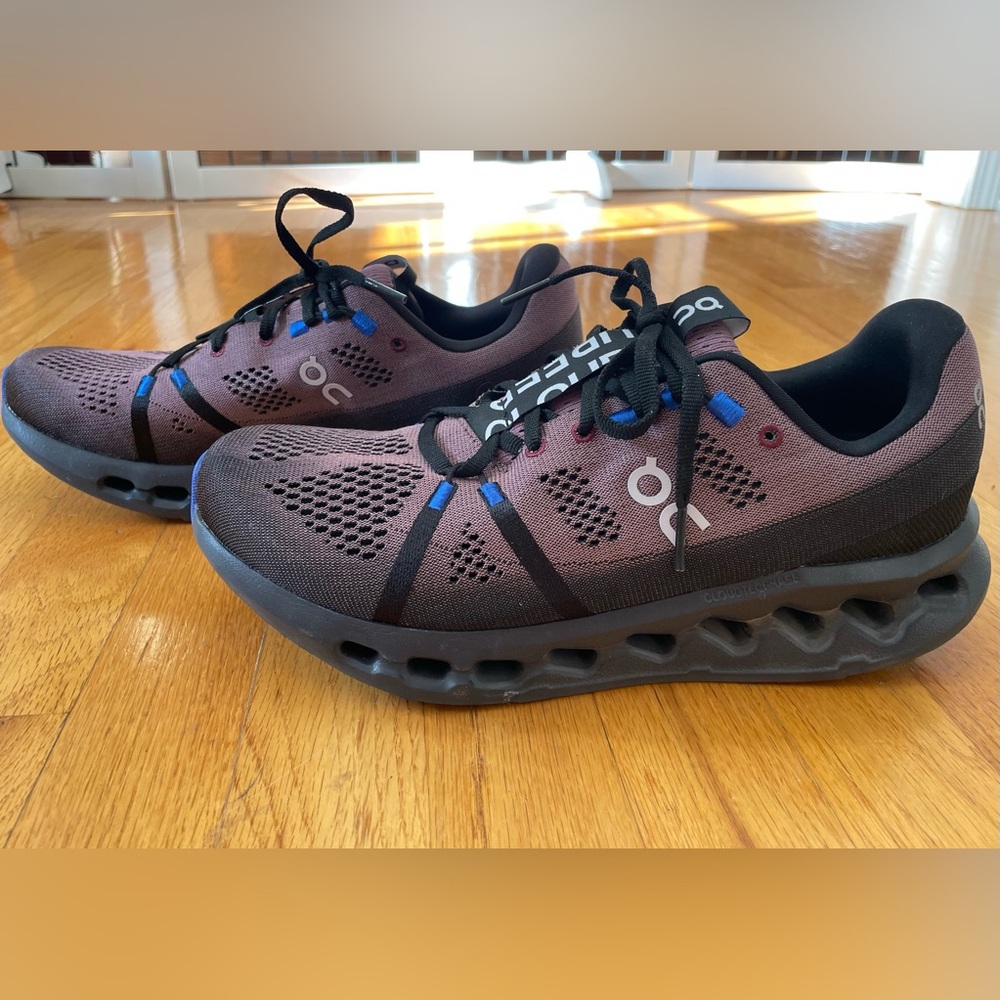 Cloudsurfer Black/cobalt Men’s size 9